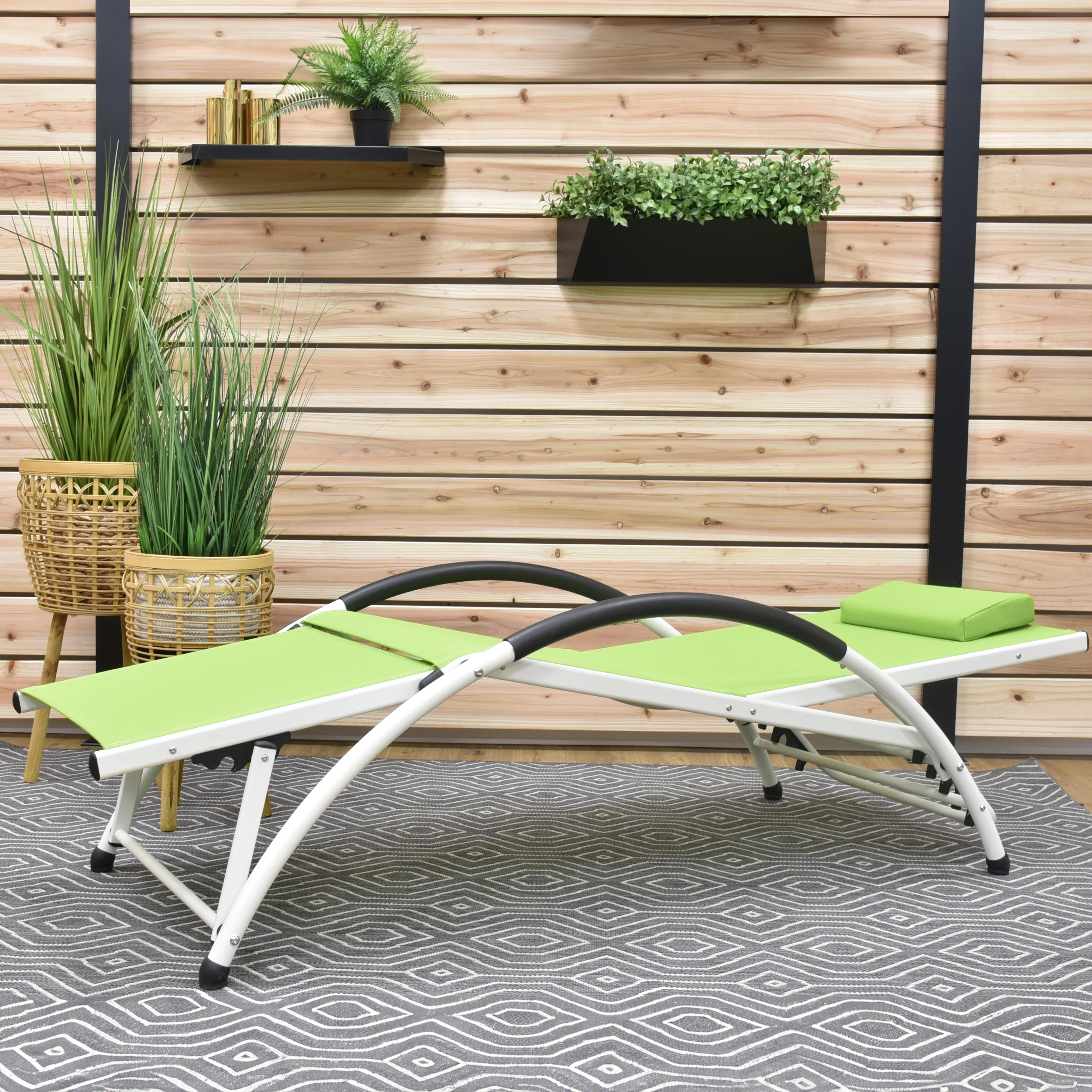 Dockside Aluminum Sun Lounger - Green Apple - Image 3