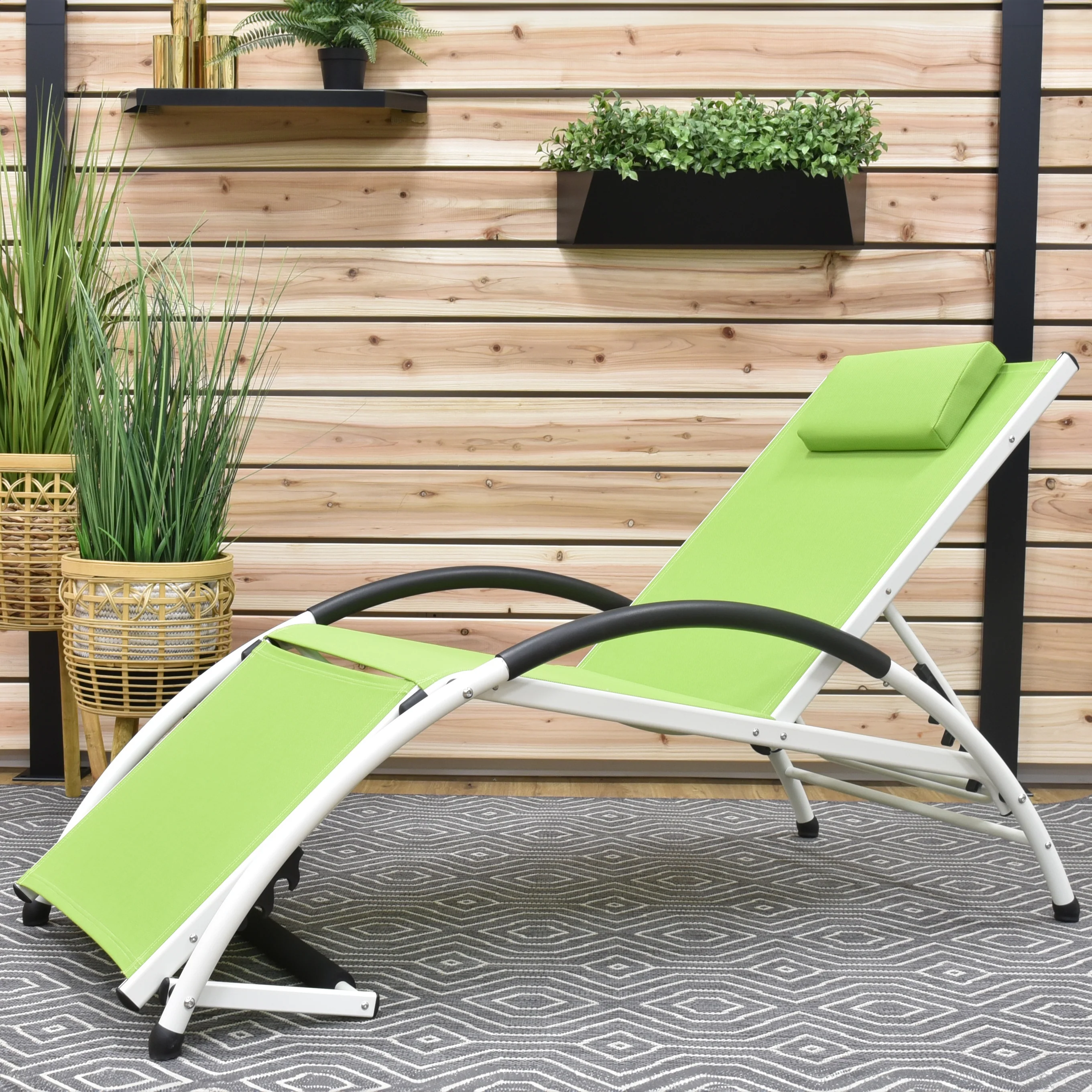 Dockside Aluminum Sun Lounger - Green Apple - Image 4