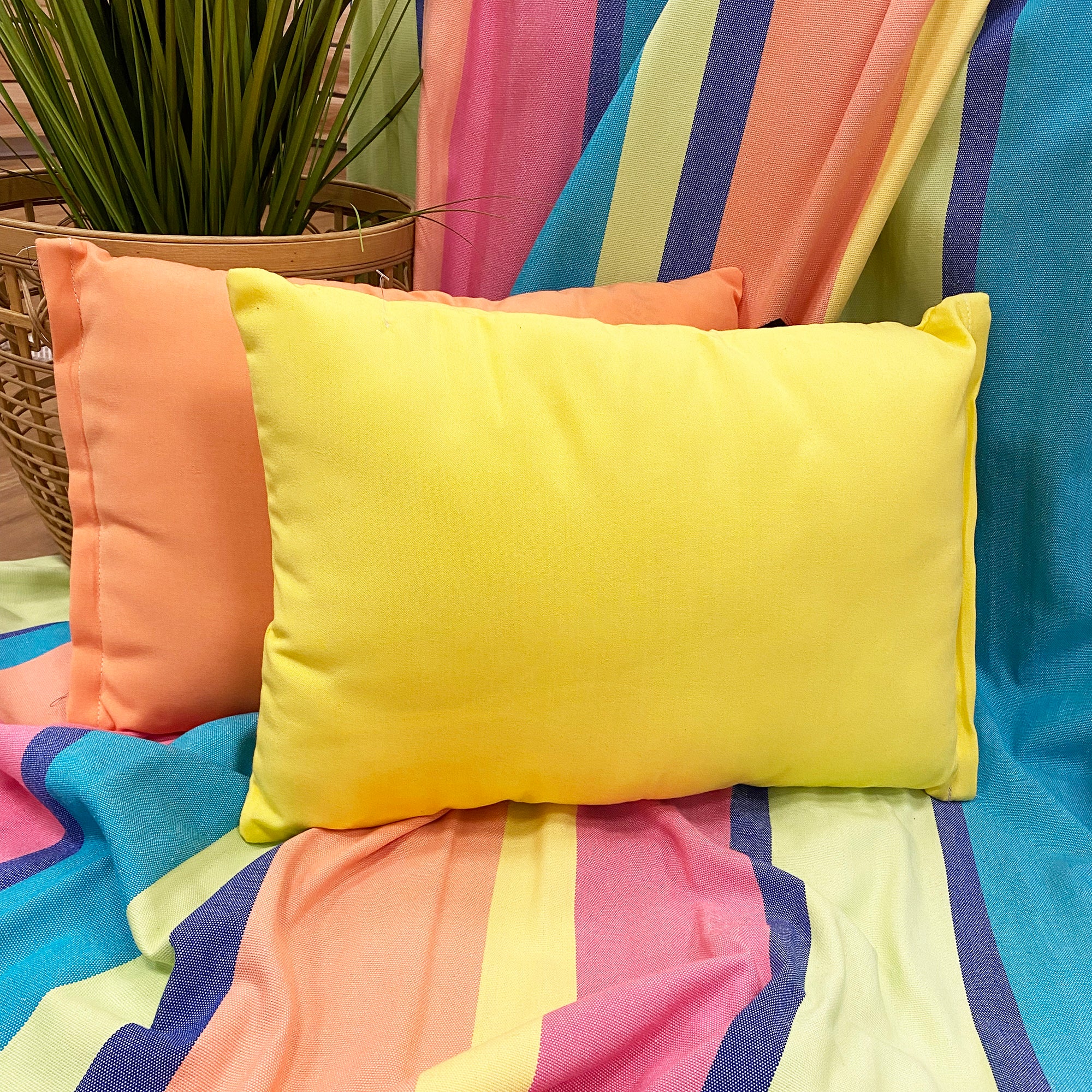 Polyester Pillow (20in/50cm) - Yellow - Image 2